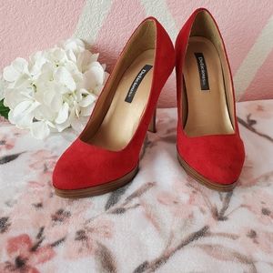 DELICIOUS 👠 FAUX RED SUEDE HEELS